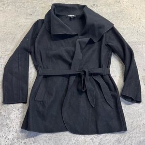 Love 83 Women'sโ Black Short Trench Coat with Belt Size S NWOT Classic Cozy